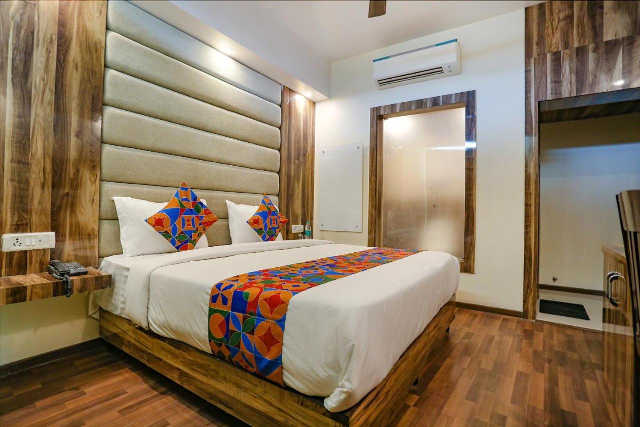 Fabexpress Kapashera Residency Near Igi Airport New Delhi Gurgaon Dış mekan fotoğraf